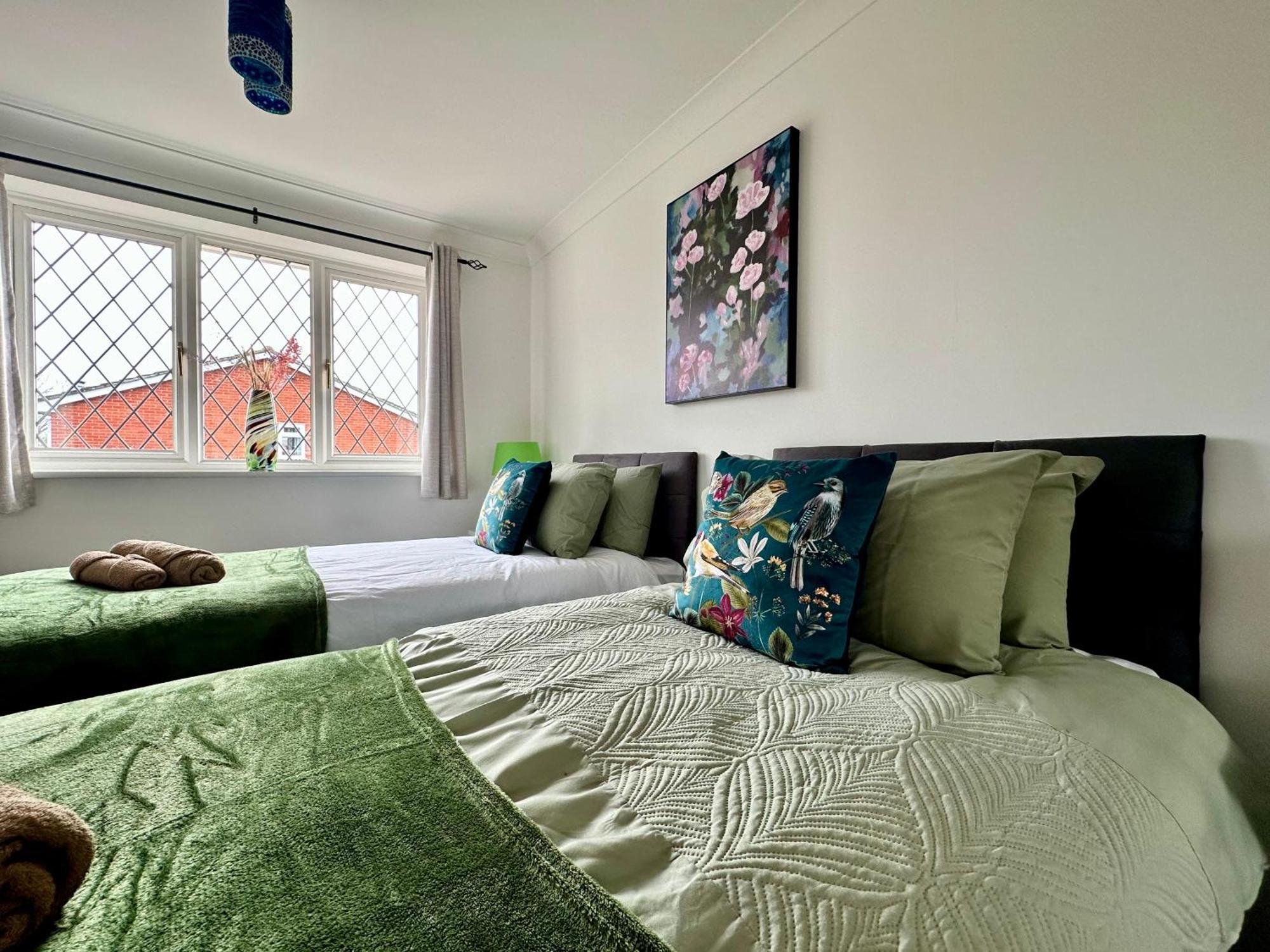 Beautiful House In South Cambridge, 14-Min Drive To The City Centre, Free Parking, No Sofabeds, Sleeps 6 Exteriér fotografie